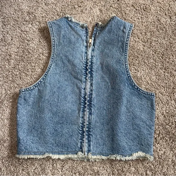 🖤Blue Denim Sleeveless Crop Top - Picture 4 of 4